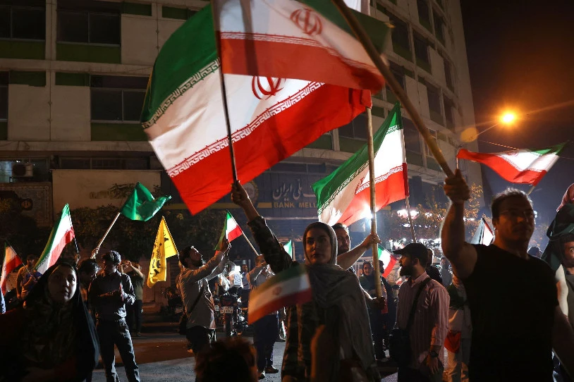 Iranek su-etena iragarri du Israelgo Estatuarekin