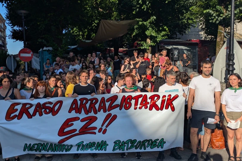 "Asteak daramatzagu Hernanin jarrera, gezur eta ekintza antolatu arrazistak bizitzen"