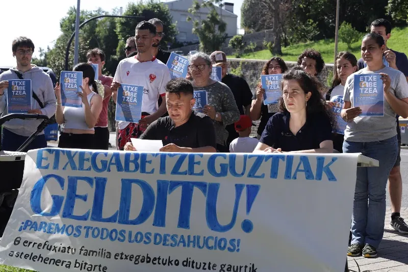 Zortzi errefuxiatu familia etxegabetuko dituzte Donostian, astelehenera bitartean