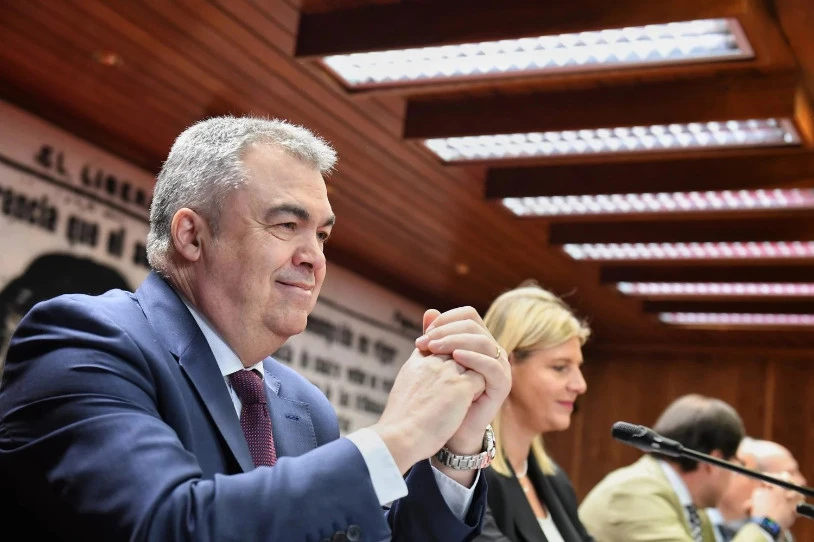 Gorenak kartzelara bidali du Santos Cerdan, eta adierazi du Koldo auzian sare zabalago bat dagoela