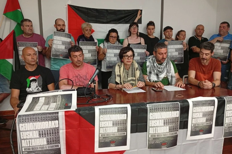 Sidenorrek oraingoz utzi egin dio Israeli altzairua saltzeari, presioaren ondorioz