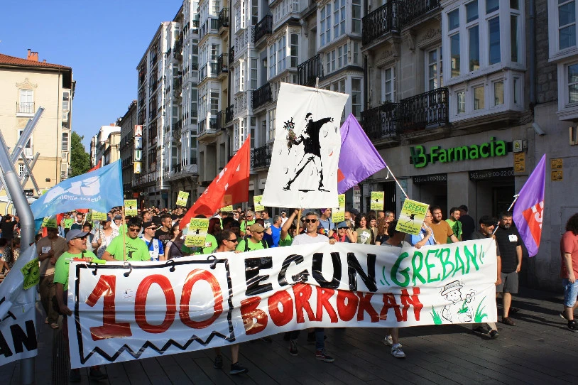 Gasteizko lorezainek ezetz esan diote Jaurlaritzaren proposamenari, grebari eutsiz