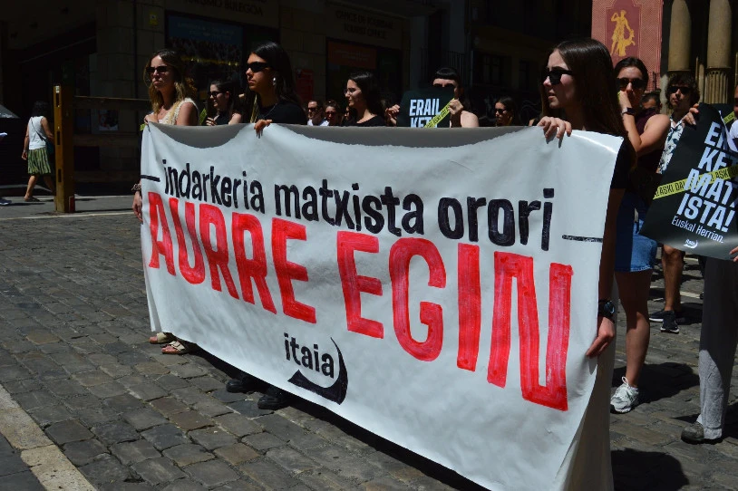 Beste bi sexu-eraso izan dira Iruñeko sanferminetan azken orduetan