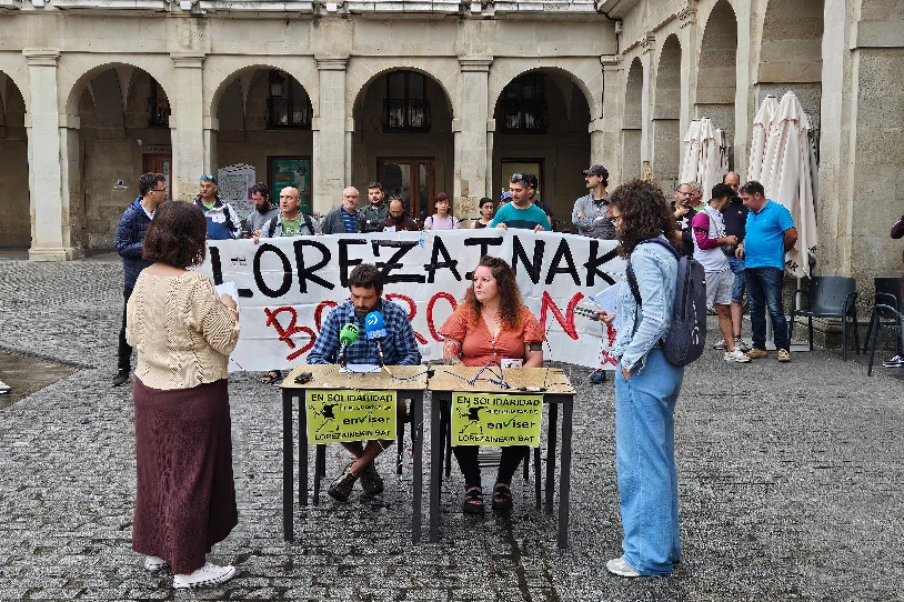 Lau hilabete bete dituzte greban Gasteizko lorezaintzako langileek