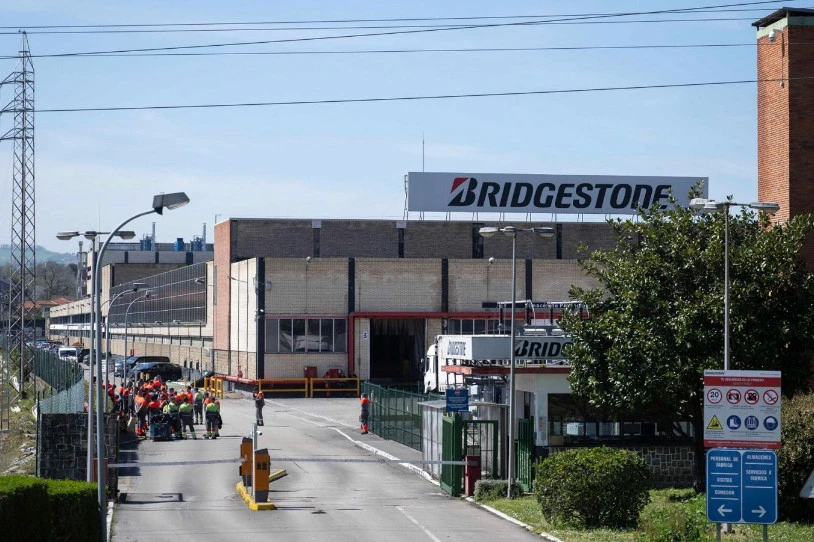 22 langile kaleratuko ditu Bridgestonek azpikontratatutako Serveok