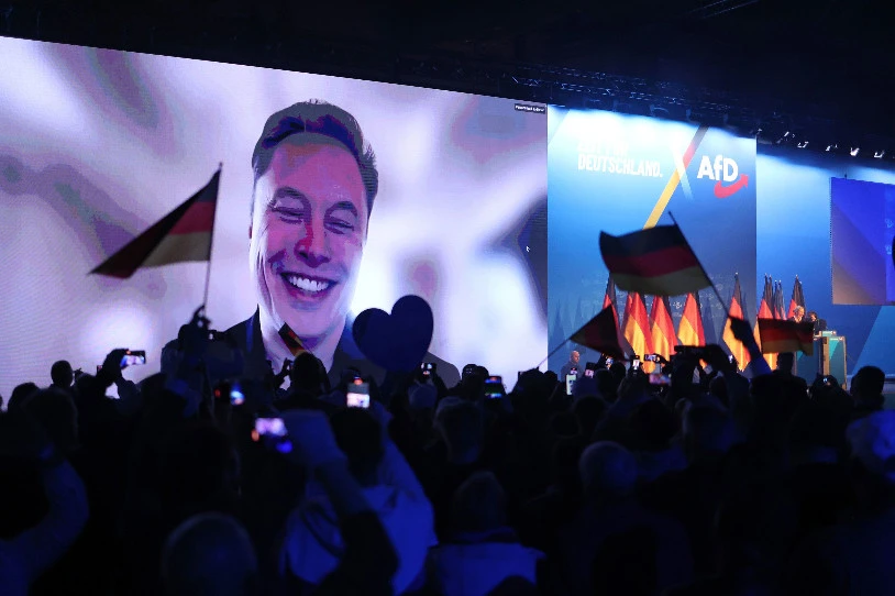 Alemanian faxistentzat eskatu du botoa Elon Muskek