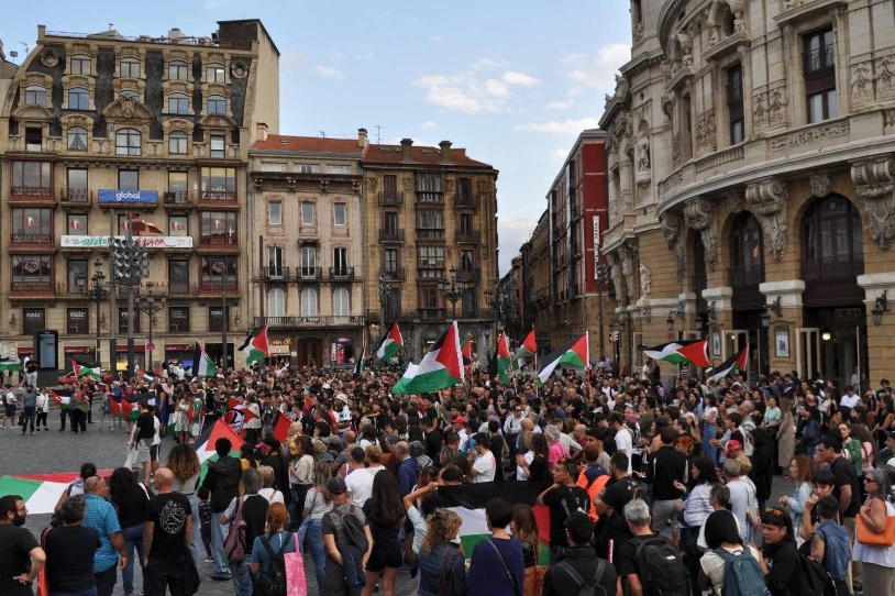 Israelgo Estatuaren eta bere konplizeen aurka mobilizatzera deitu du Palestinarekin Elkartasunak