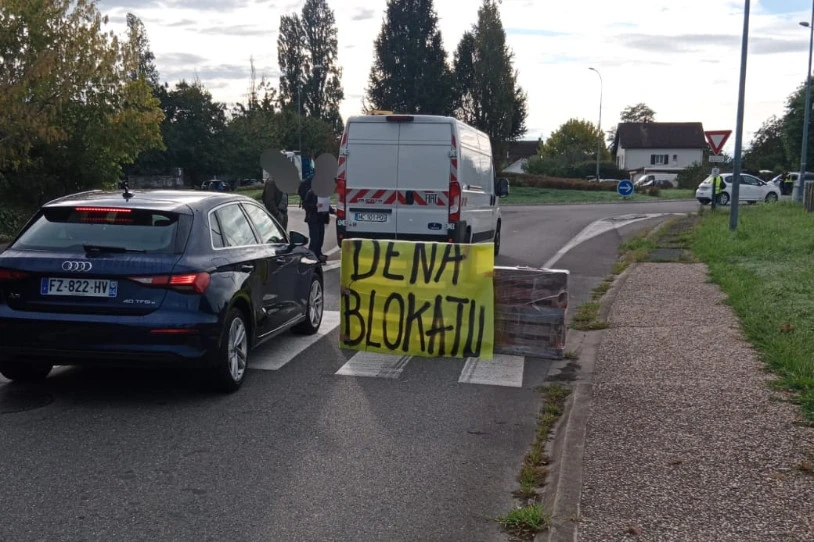 100 lagunetik gora atxilotu dituzte Frantziako Estatuko blokatze-egunean