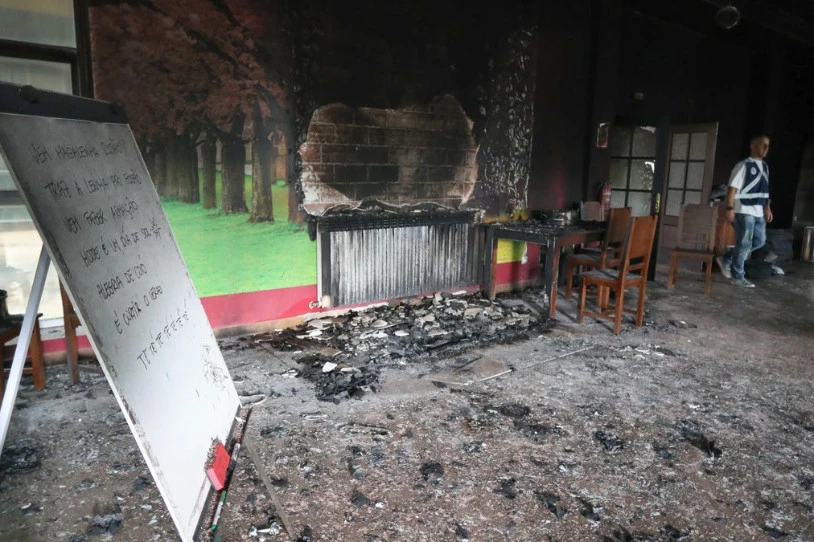 Molotov koktelekin eraso diote Monforte de Lemoseko adingabe migratzaileentzako zentroari