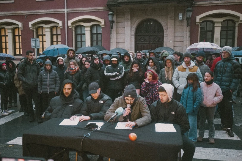 Absolbitu egin dituzte Raimundo El Canasteroko kideak