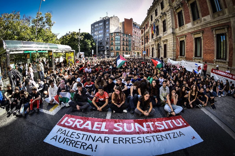 Milaka ikaslek egin dute greba, Israelgo Estatuaren eta bere konplizeen aurka