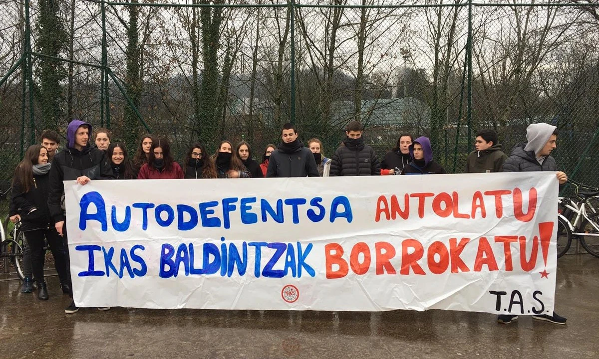 Baterajotze nazionalaren atarian, TASen deialdiari adierazitako elkartasuna loratu da