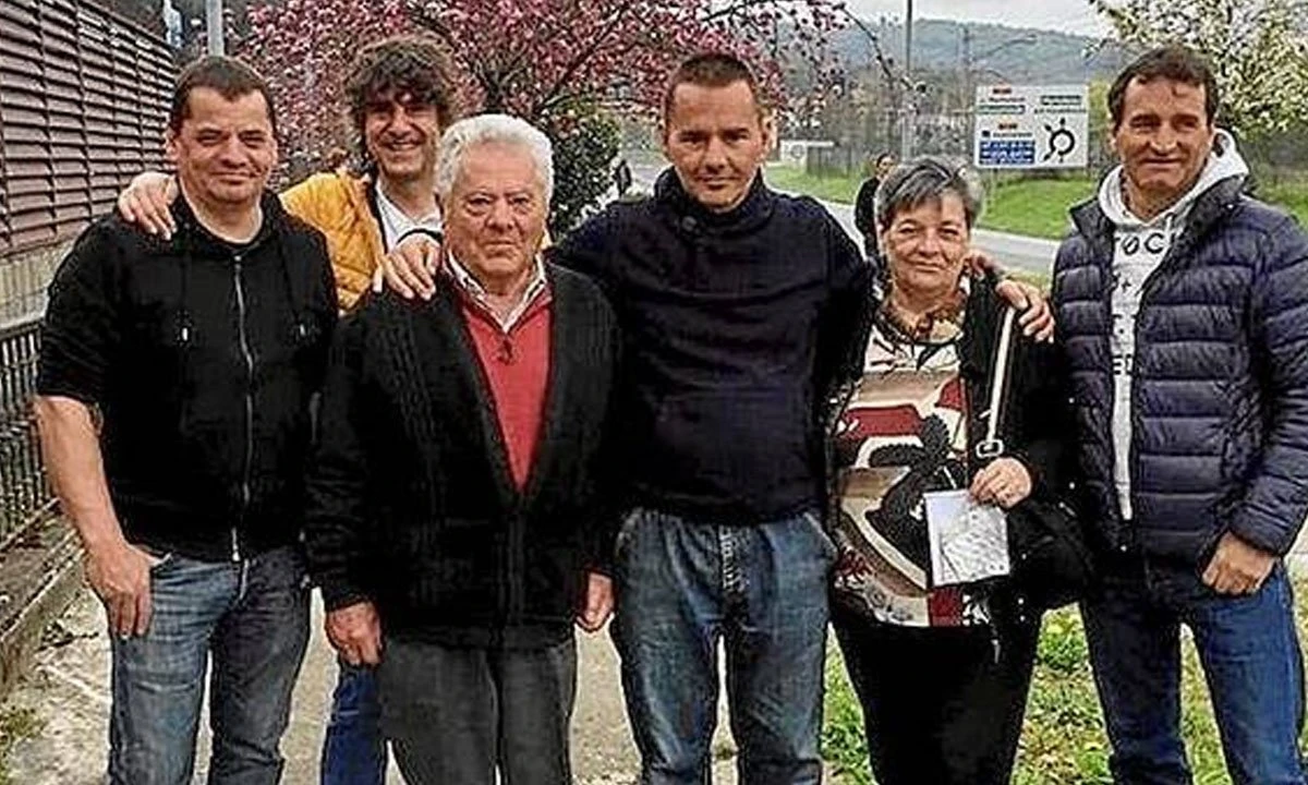 Aitzol Gogorza euskal preso politikoa Basauriko espetxetik atera dute zigorra etxean betetzeko
