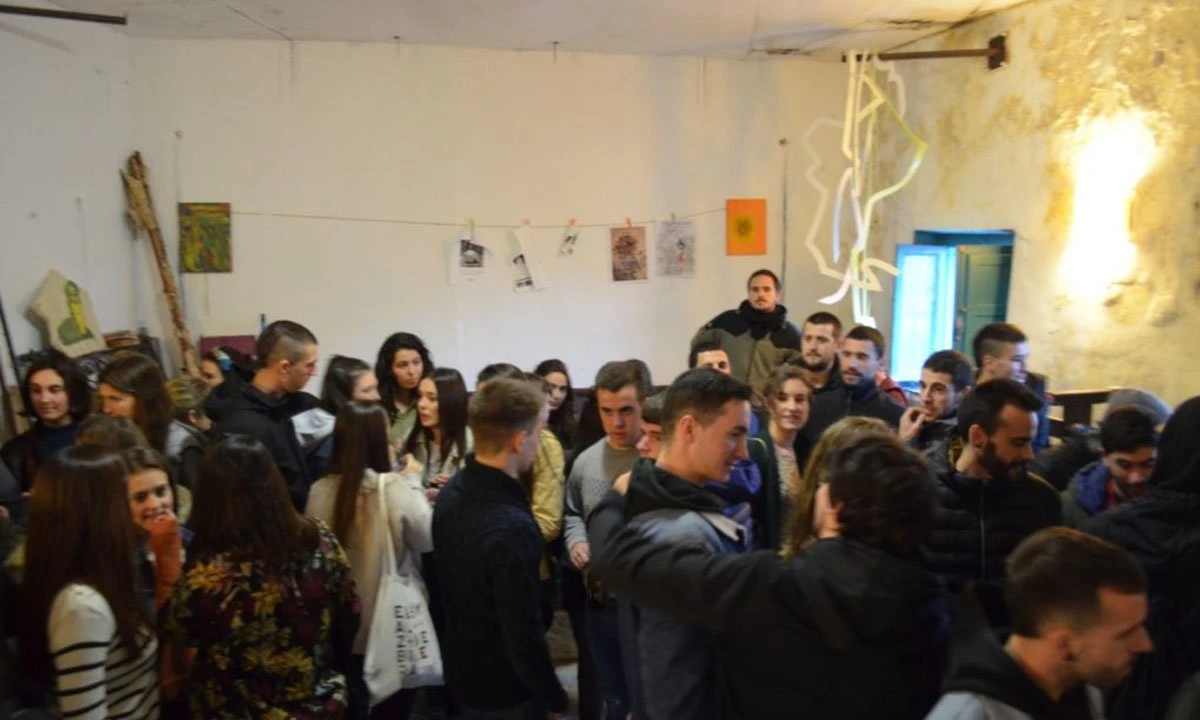 Lekeitioko Gazte Asanbladak birjabetu berri duen gaztetxea aurkeztu du asteburuan