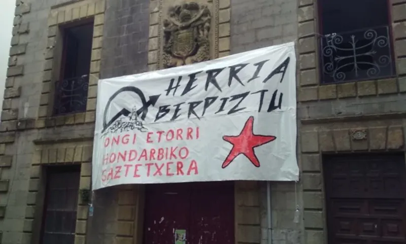 Ireki dituzte Zizurkilgo eta Hondarribiko gaztetxe berrietako ateak