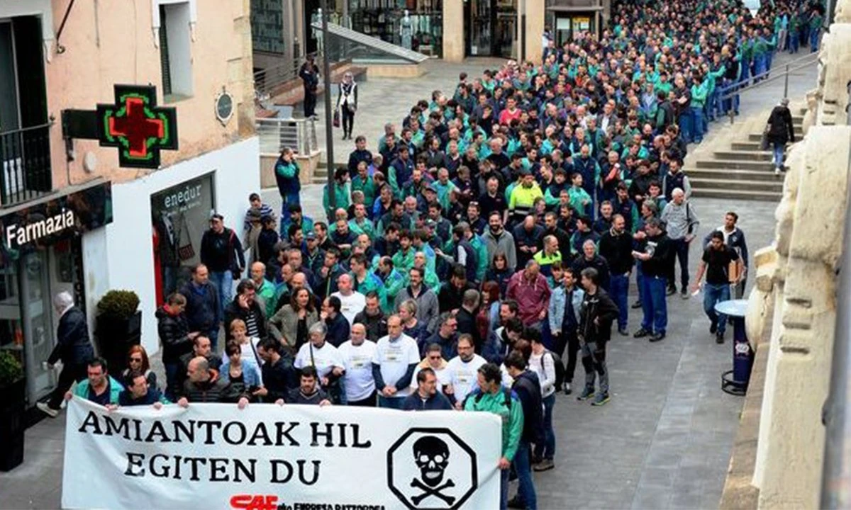 CAFen lan egindako behargin bat hil da amiantoaren eraginez