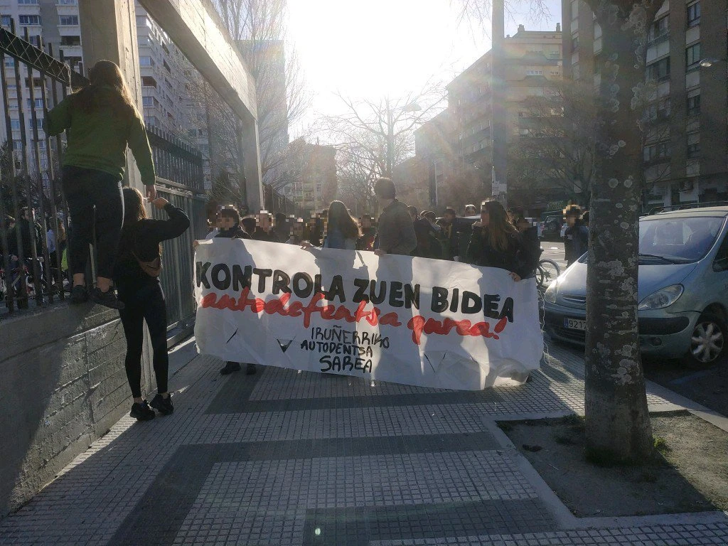 Bideo-zaintza kamerak kendu dituzte Eunate ikastetxetik