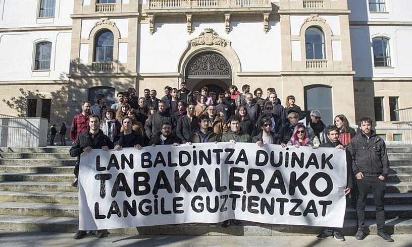 Tabakalerako Ubik liburutegiko langileek 150 egun baino gehiago daramatzate greban