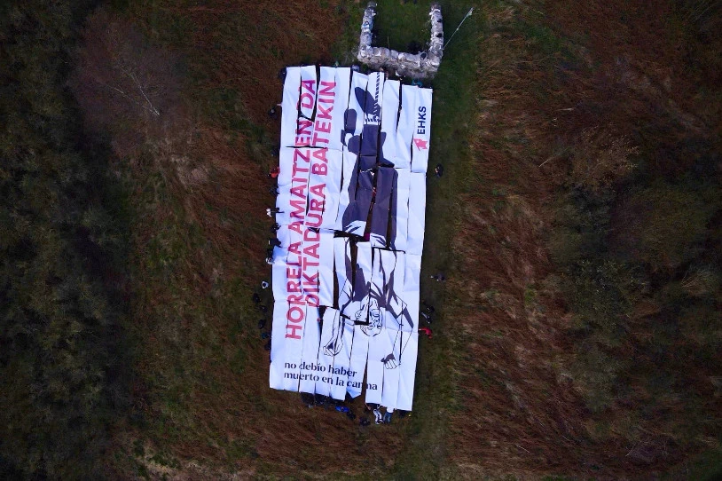 EHKSk 78ko erregimena salatu du Intxortan, Francoren heriotzeko 50. urteurrenean