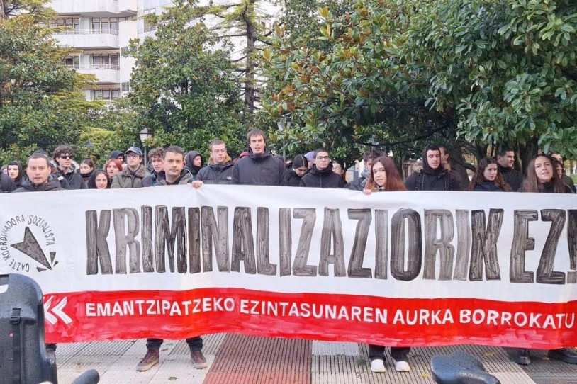 Gazte bat epaitu dute gaur Gasteizen, emantzipatzeko ezintasuna salatzeko mobilizazio bati lotuta