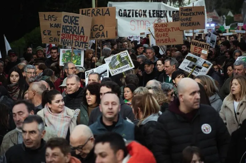 Abanton egin nahi duten saihesbidearen proiektua aztertuko du Europako Batzordeak
