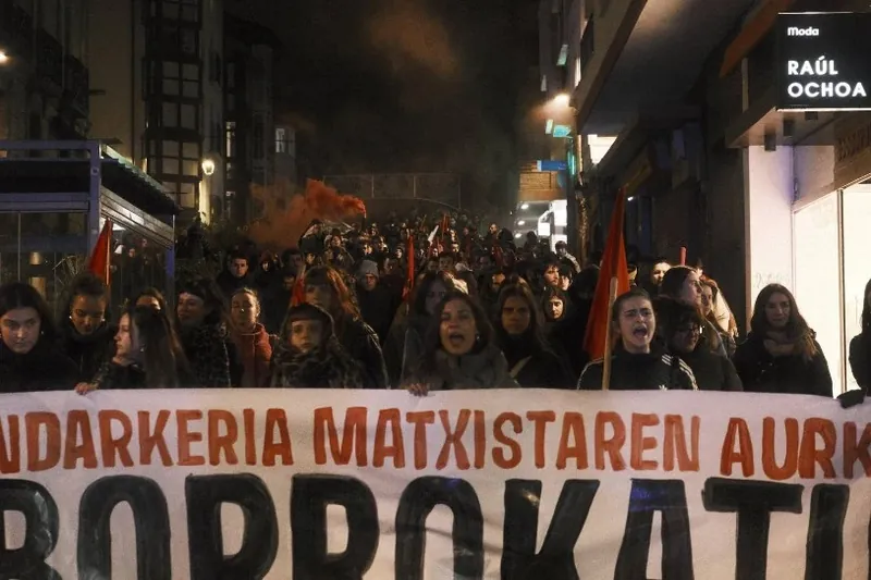 Gasteizen, sumisio kimiko bidez eraso diote emakume bati bi gizonek