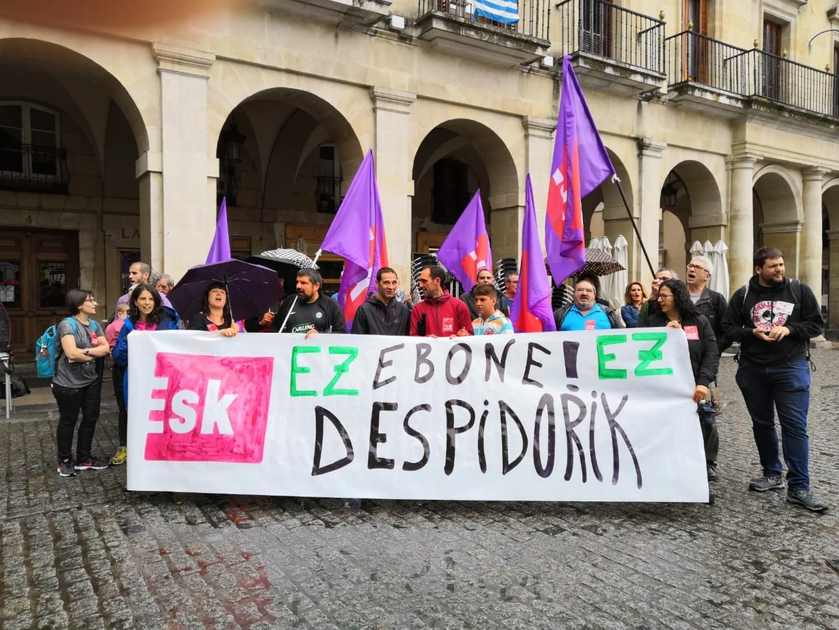 Hiru langile kaleratu dituzte Gasteizko udal rokodromoetatik, zerbitzuak okertzearekin batera