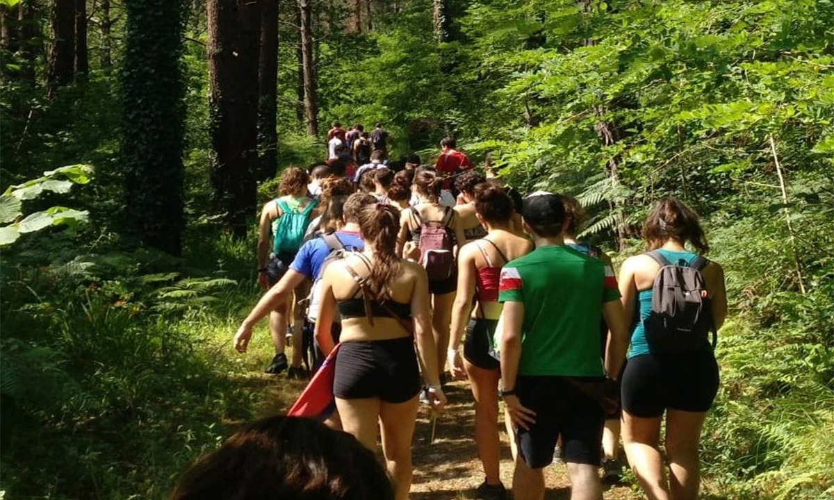 Iritsi da Munitibarrera Eskola Ibiltaria