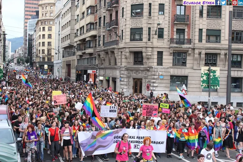 120 eragile batu dira EuroPride ekitaldiaren antolatzaileen aurkako manifestaziorako