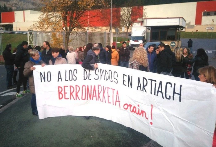 Bederatzi langile kaleratu dituzte Aiaraldean azken egunetan