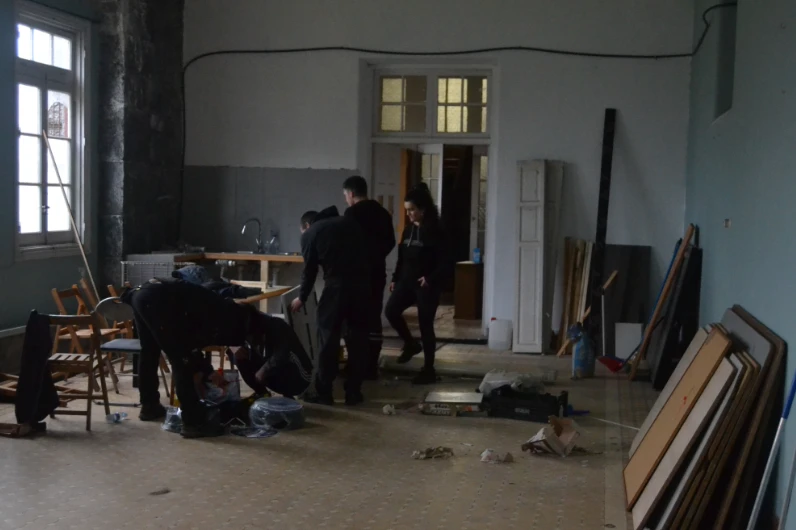 Auzolan nazionalak egin zituzten atzo GKSko kideek, Azpeitian eta Arrigorriagan
