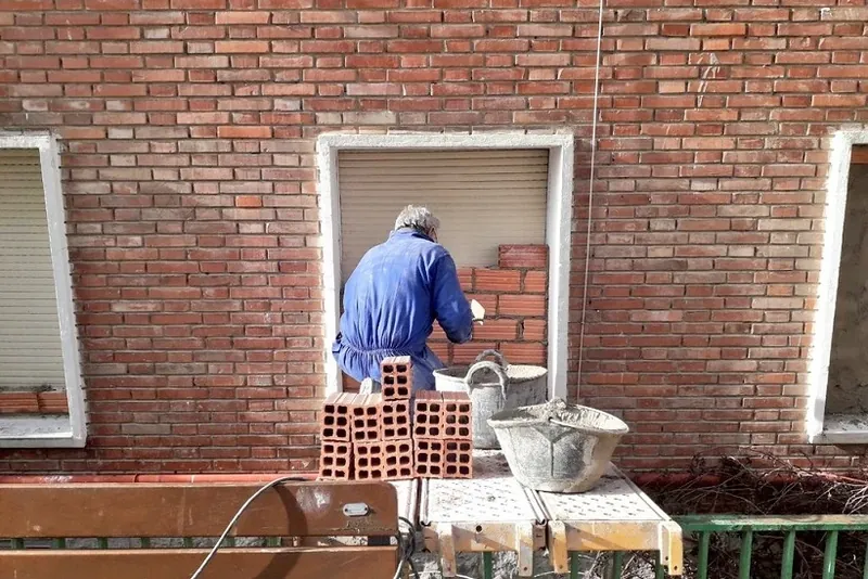 Olarizun familia bat etxegabetu du Gasteizko Udaltzaingoak