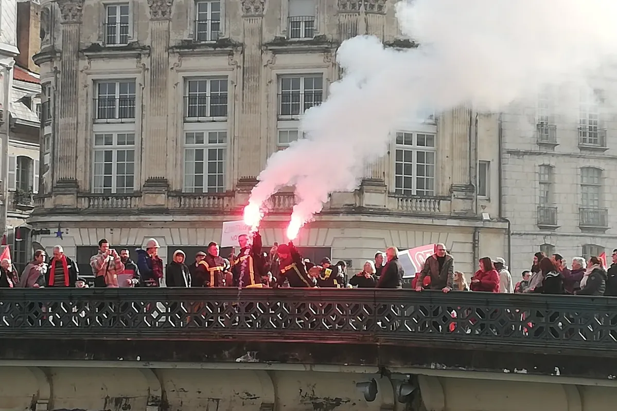 Hasi dira pentsioen erreformaren aurkako mobilizazioak Baionan ere