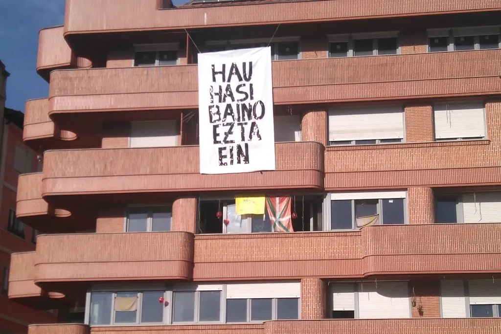 Bloke Naranjaren hustearen atarian, "etorriko diren erronkei begira" jarri da Gernikako Eztena