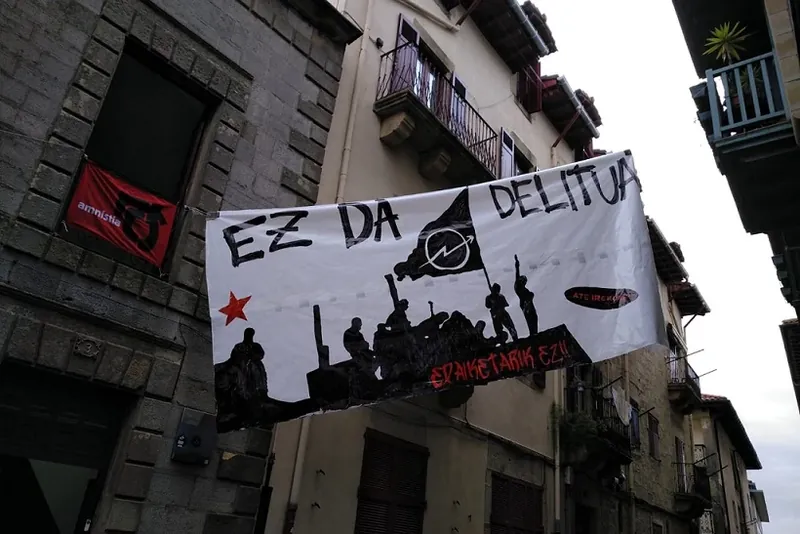 Hondarribiko Gaztetxea ere desalojo arriskuan dagoela salatu dute