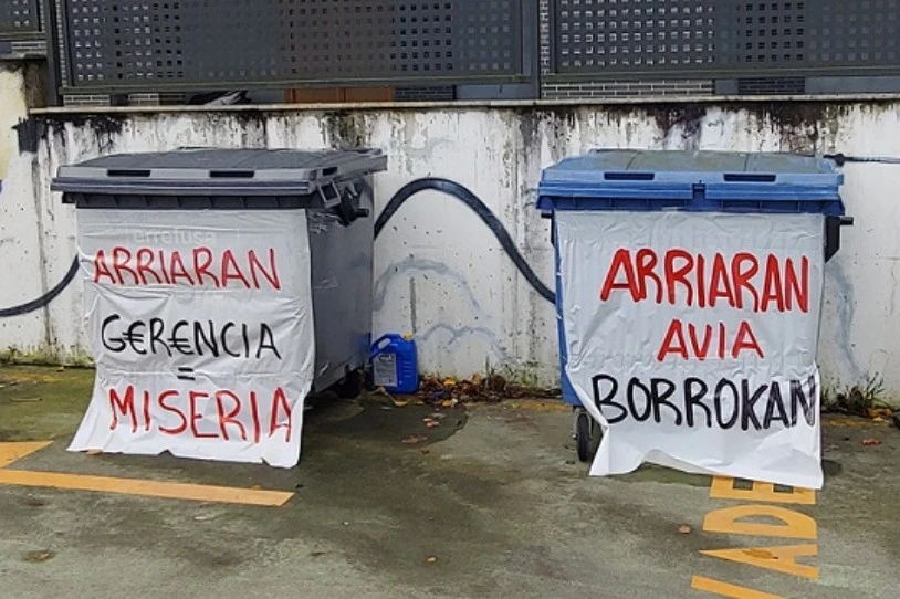 Tolosako Arriaran gasolindegiko langileek bi hilabete daramatzate borrokan