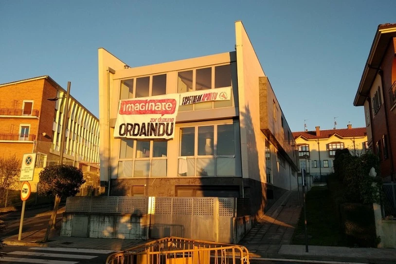 Desalojo arriskuan dago Legutioko Desjabetuon Hotela
