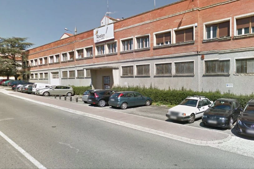 Larri zauritu da langile bat Atarrabiako San Andres papertegian