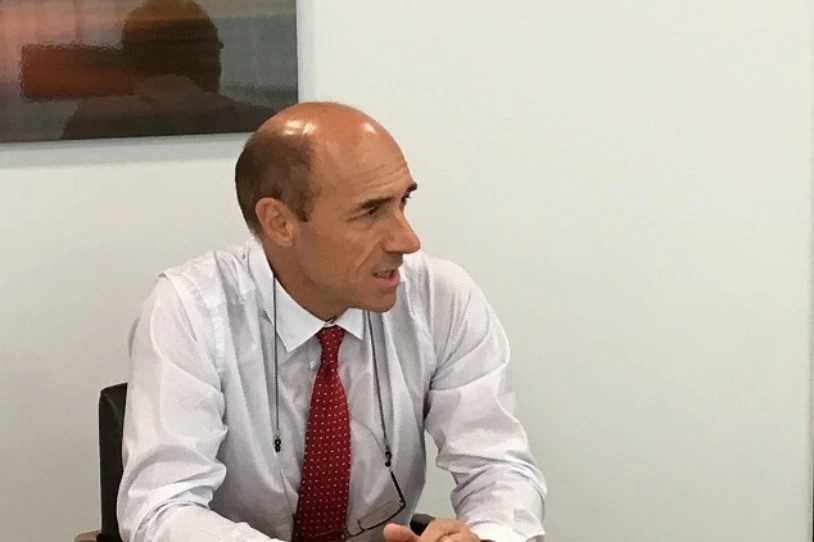 Enplegua mantentzeko "bide bakarra" aldi baterako lan-erregulazioak direla dio Confebaskek