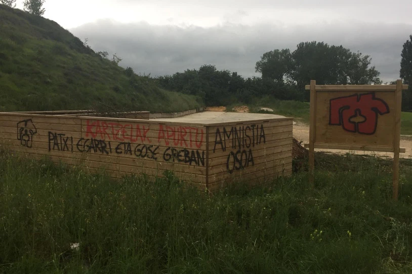 Patxi Ruiz aurrera doa gose eta egarri grebarekin, eta elkartasunak ez du etenik