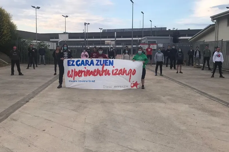 Borrokak aurrera jarraituko duela adierazi dute LIASek eta Lizarraldeko IAk ikasturtearen amaieran