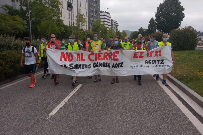 Agoiztik Iruñerainoko martxa egin dute Siemens Gamesako langileek
