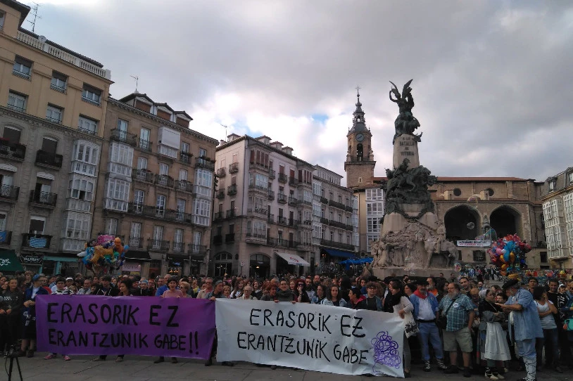 Zazpi emakumek Gasteizko txakurtegiko langile batek egindako erasoak salatu dituzte