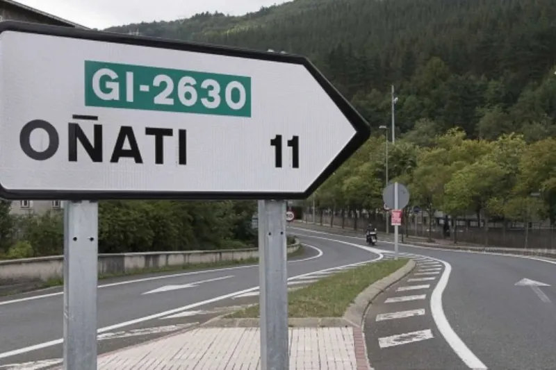 Langile bat eraila trafiko istripuan, Oñati parean