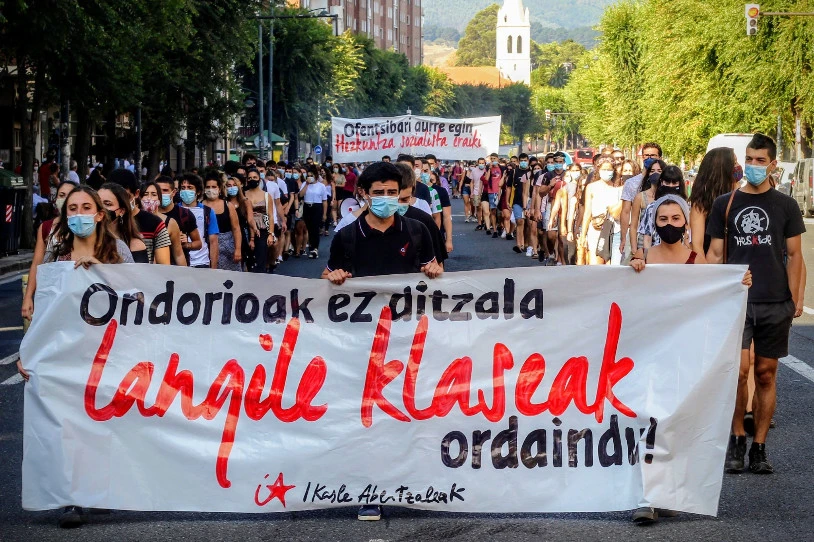 IAk 'Burgesiaren hezkuntza-kudeaketari, ikasle langileok planto!' kanpaina aurkeztu du, alarma egoerak heziguneetan sortutako koiunturari erantzuteko
