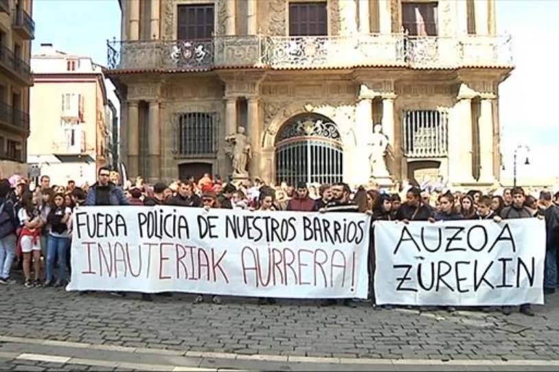 Espainiako Poliziak onartu du furgoiarekin gazte bat harrapatu zuela iaz, Iruñean
