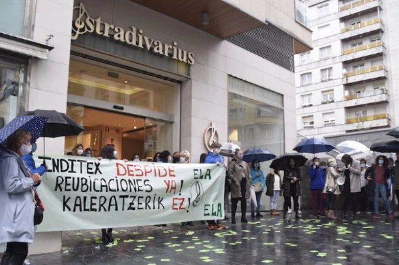 Inditexek Irungo Stradivarius denda itxi eta inolako bermerik gabe utzi ditu langileak