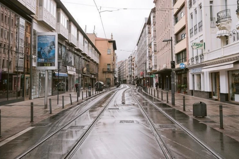 Emakume bati matxete batekin mehatxu eta eraso egin dio bikotekide ohiak, Gasteizen