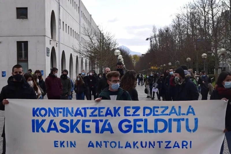 Konfinaturiko ikasleak beharrezko baliabiderik gabe daudela salatu du UIBk NUPen