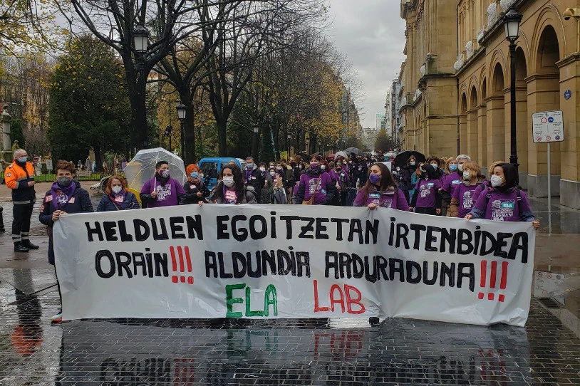 Beste bi egunez egin dute greba Gipuzkoako egoitzetako langileek, sektorea duin egitea exijitzeko